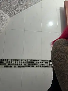 Scarlett firee online show from December 2025 04:05:02 PM