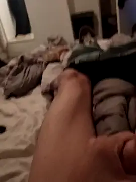 cmoneyyy021 online show from February 2026 10:43:01 PM