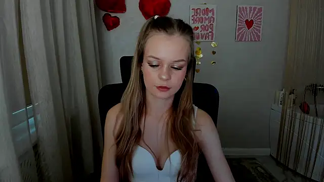 MidnighteAura online show from February 2026 11:45:01 AM