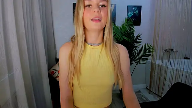 MidnighteAura online show from June 2026 02:33:01 PM