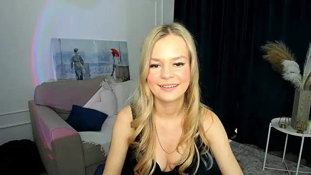 MidnighteAura online show from May 2026 11:27:01 AM