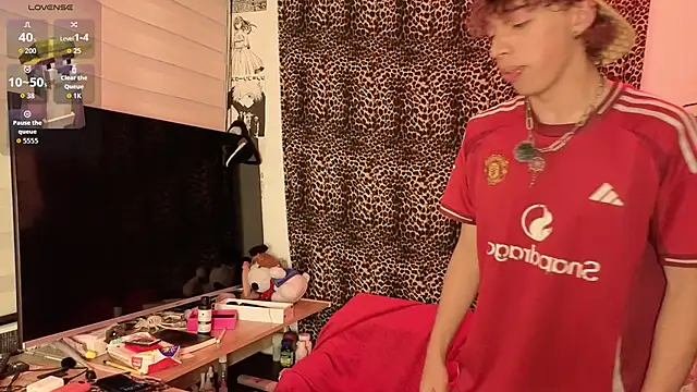 Otter Starr online show from March 2026 03:44:01 AM