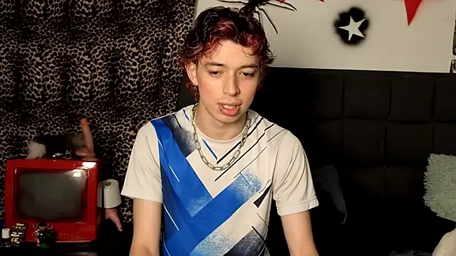 Otter Starr online show from December 2025 04:17:01 AM