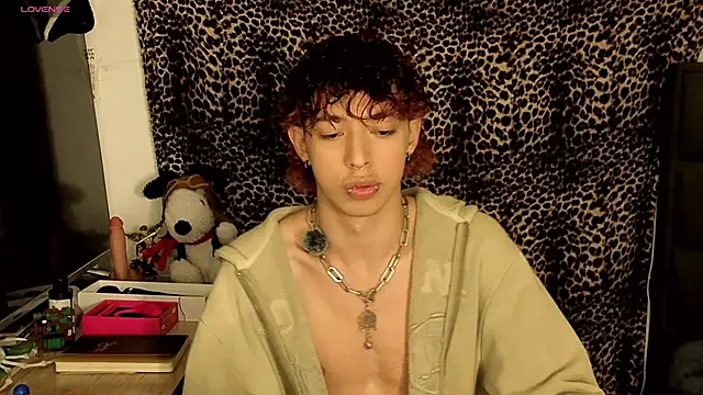 Otter Starr online show from March 2026 03:33:01 AM