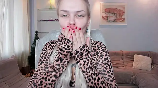 KamillaJei online show from December 2025 06:56:02 AM