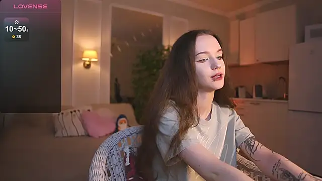 lunaice   online show from December 2025 08:05:02 AM