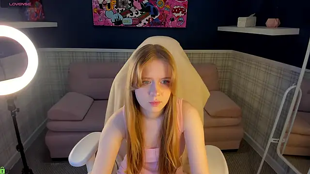 Victori Fox online show from April 2026 11:44:01 PM