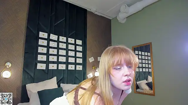 Victori Fox online show from May 2026 12:51:01 AM