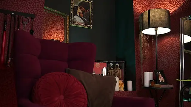 Roxa Lana online show from May 2026 01:43:02 PM