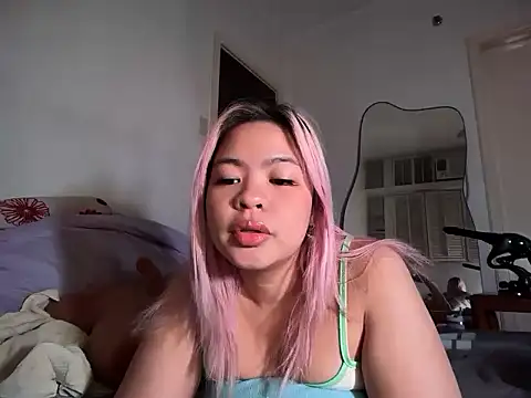 Snapshot of Tina_Slick chatting on May 2026 11:57:01 AM Tina Slick online show from May 2026 11:57:01 AM