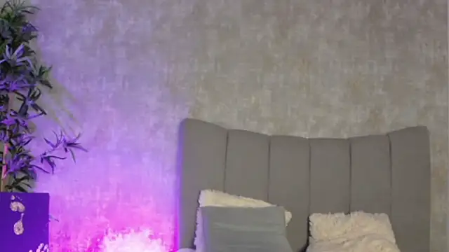 LucyRayy online show from February 2026 08:09:02 PM