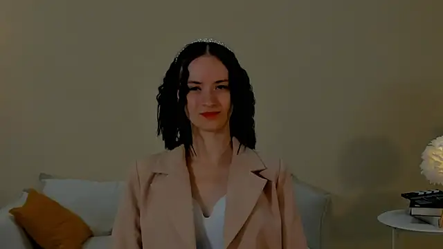 LeonilaNed online show from December 2025 07:43:02 AM