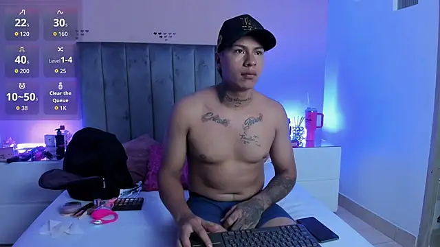 kaylaa sex online show from March 2026 01:02:02 PM