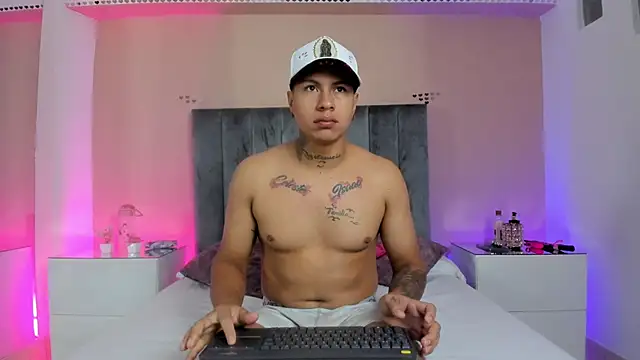 kaylaa sex online show from February 2026 12:35:01 PM