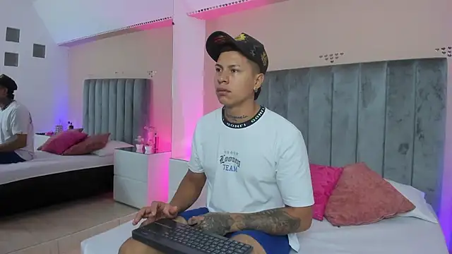 kaylaa sex online show from March 2026 01:19:02 PM