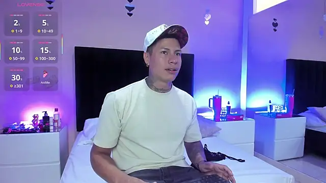 kaylaa sex online show from April 2026 02:56:01 PM