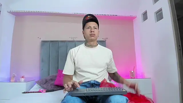 kaylaa sex online show from January 2026 01:25:02 PM