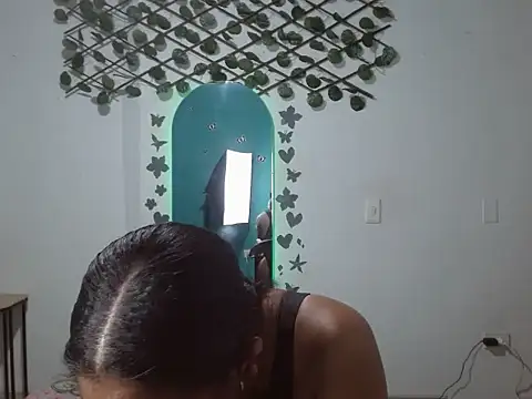 Snapshot of Andreaebony chatting on December 2025 12:54:01 PM Andreaebony online show from December 2025 12:54:01 PM