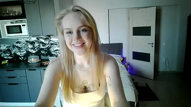 LunaPeony online show from February 2026 02:24:01 AM