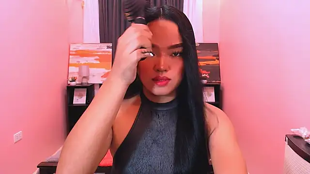 Fantacyloverr online show from April 2026 10:17:02 AM
