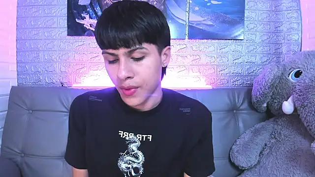 StormLuxX online show from February 2026 08:42:01 PM