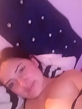 MisNicol online show from April 2026 12:14:01 AM