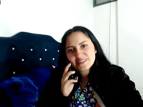 MisNicol online show from February 2026 12:10:01 AM