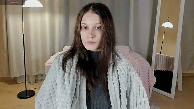 KrisDoeil online show from December 2025 02:26:01 AM