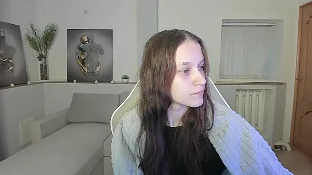 KrisDoeil online show from February 2026 02:21:02 AM