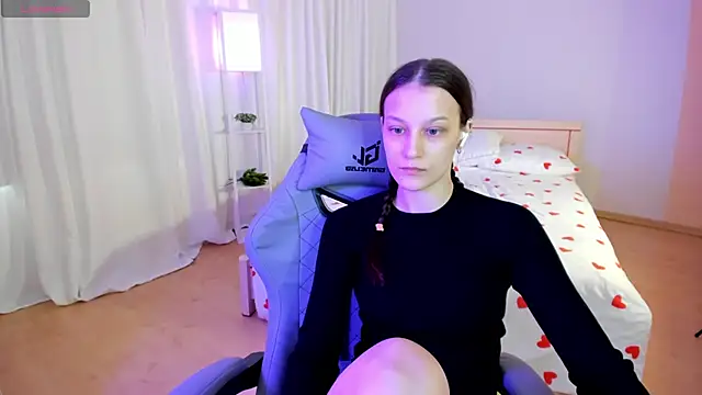 KrisDoeil online show from March 2026 02:13:02 AM