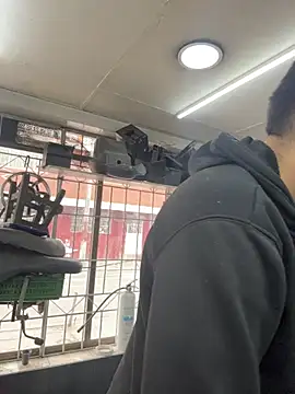 Johan stick online show from December 2025 04:10:02 PM