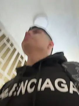 Johan stick online show from January 2026 03:29:02 PM