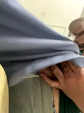 Snapshot of Samcan3 chatting on December 2025 06:42:01 PM Samcan3 online show from December 2025 06:42:01 PM