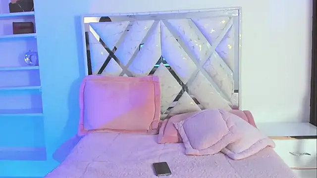 ElenaLauren online show from February 2026 01:52:02 PM