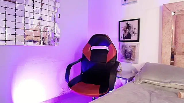 ElenaLauren online show from March 2026 02:21:01 PM