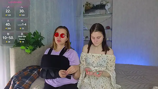 Snapshot of DorlaKavadias chatting on December 2025 04:17:01 AM DorlaKavadias online show from December 2025 04:17:01 AM