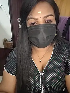 Snapshot of Tamil_Shara chatting on May 2026 07:43:01 PM Tamil Shara online show from May 2026 07:43:01 PM