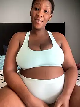 Snapshot of GiantClithpee chatting on December 2024 08:22:01 AM GiantClithpee online show from December 2024 08:22:01 AM