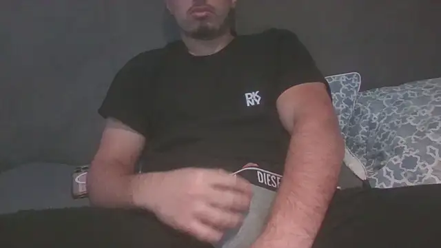 userre08 online show from December 2025 05:47:02 PM