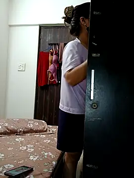 shilpa-singh online show from April 2026 04:44:02 PM