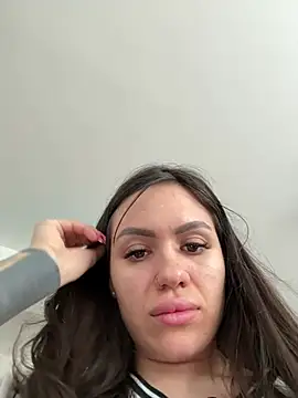 SiennaLuxexx online show from February 2026 12:05:01 PM