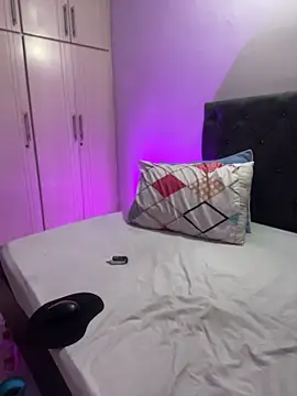 Baby-Angel777 online show from April 2026 06:31:01 AM