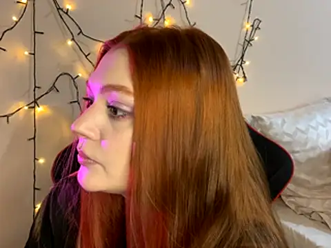 Snapshot of Ungoliant_Kiss chatting on December 2025 08:02:01 AM Ungoliant Kiss online show from December 2025 08:02:01 AM