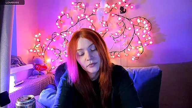 Ungoliant Kiss online show from May 2026 07:36:02 PM