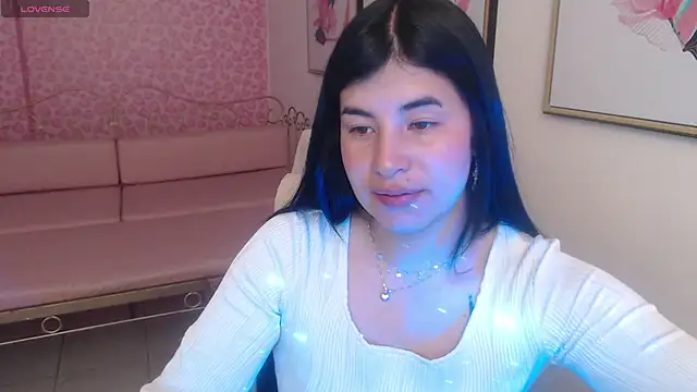 Nina harpper  online show from December 2025 01:17:02 PM