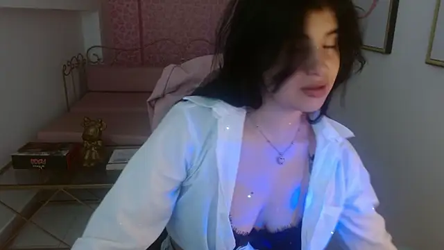 Nina harpper  online show from April 2026 01:37:02 PM