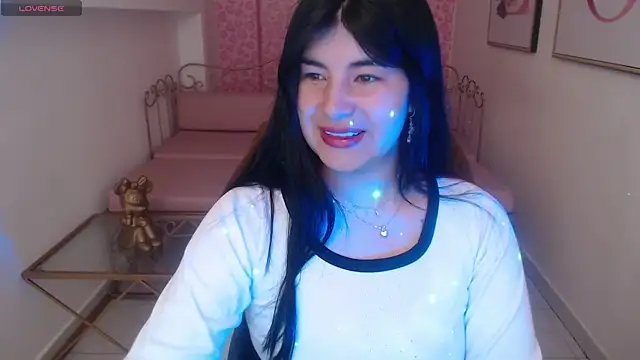 Nina harpper  online show from December 2025 01:46:02 PM