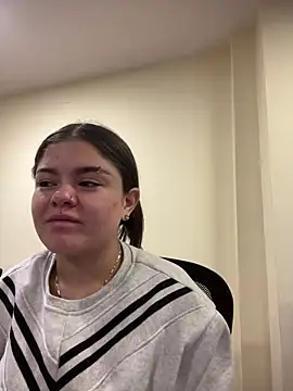 Camila Duarte2 online show from March 2026 01:24:01 PM