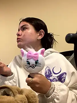 Camila Duarte2 online show from March 2026 01:37:01 PM