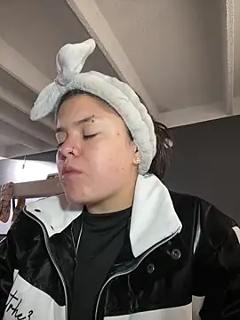 Camila Duarte2 online show from February 2026 01:31:02 PM